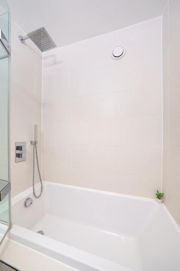 Pristine Rooms In Central Лондон Екстер'єр фото