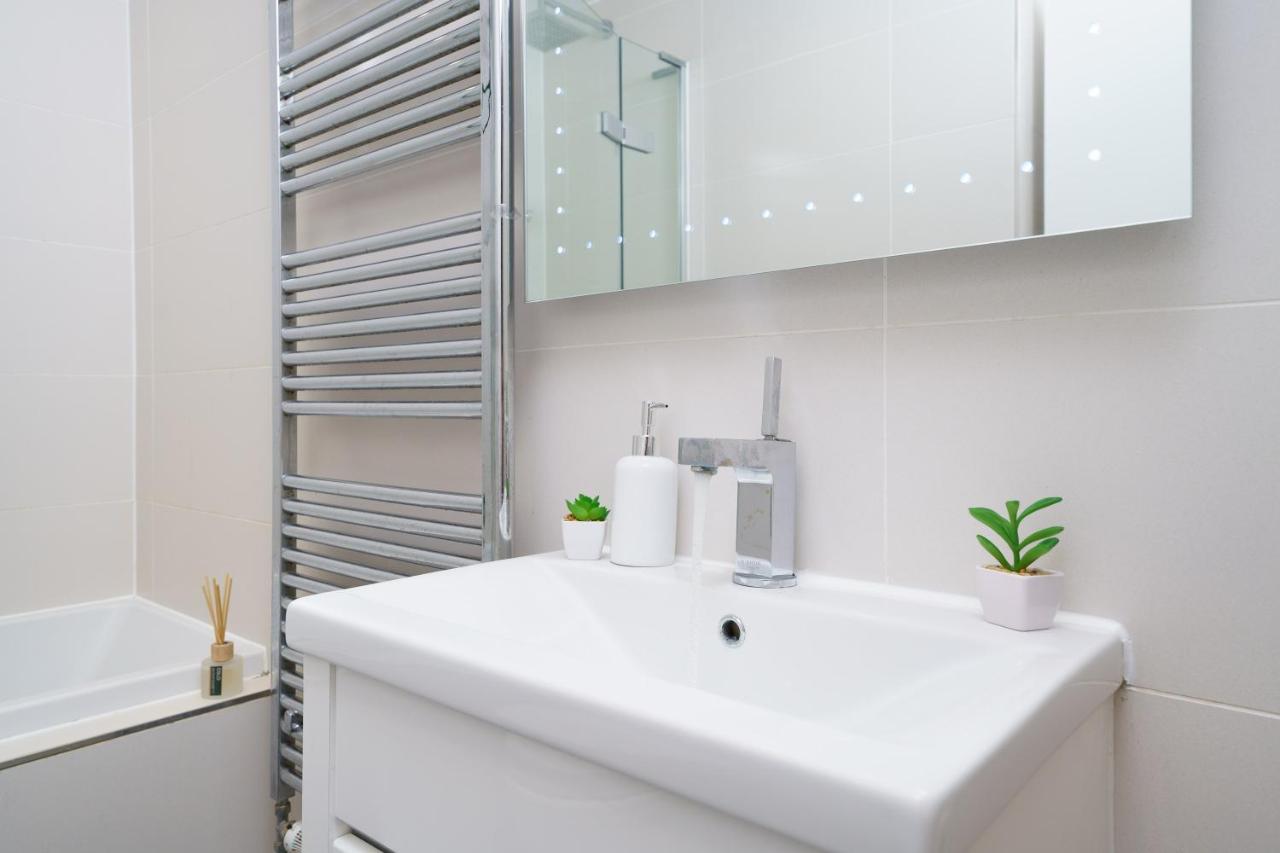 Pristine Rooms In Central Лондон Екстер'єр фото